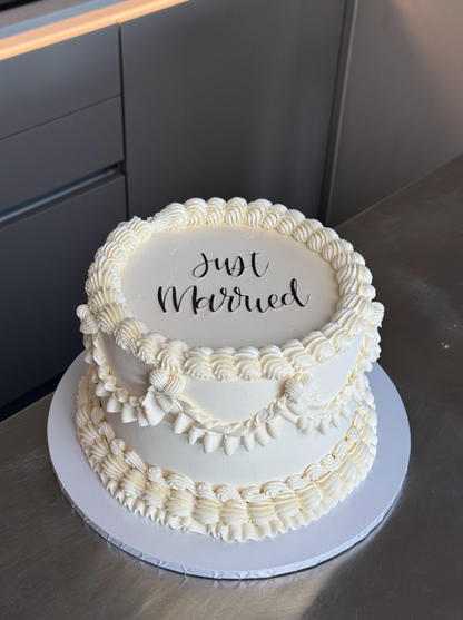 Engagement cakes